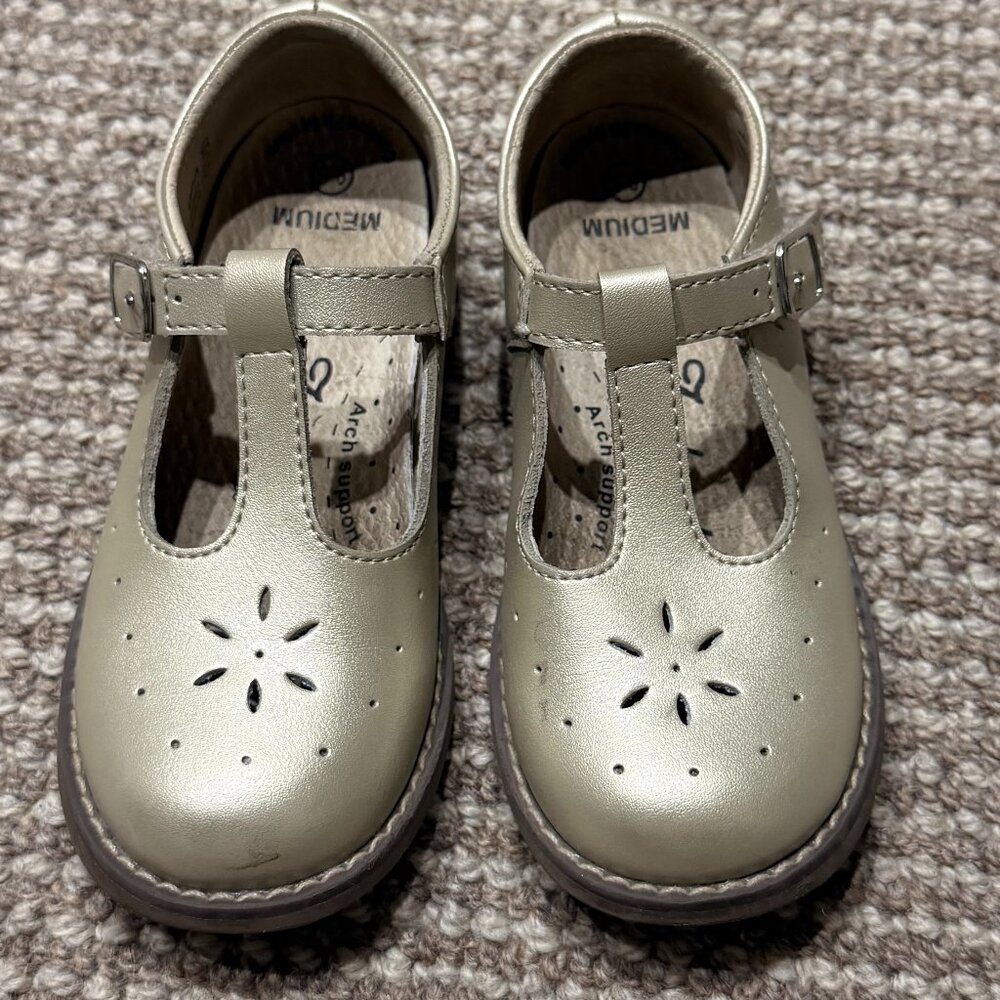FootMates Soft Gold Mary Janes | Toddler Size 9.5 Dress Shoes